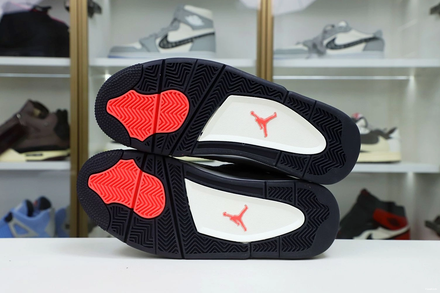 HAZE' 'TAUPE 4 AIR JORDAN RETRO 0115